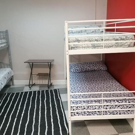 Hostal Casa Rosa Madrid Exterior photo